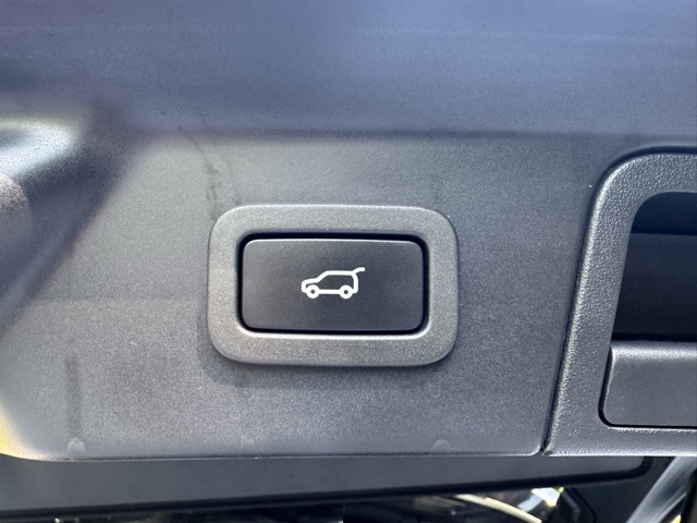 2022 Land Rover Range Rover Velar S photo 35