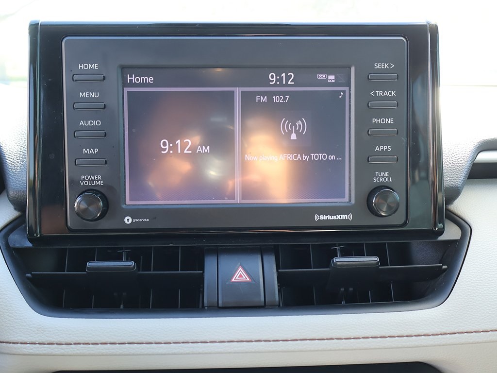 2022 Toyota RAV4 XLE photo 41