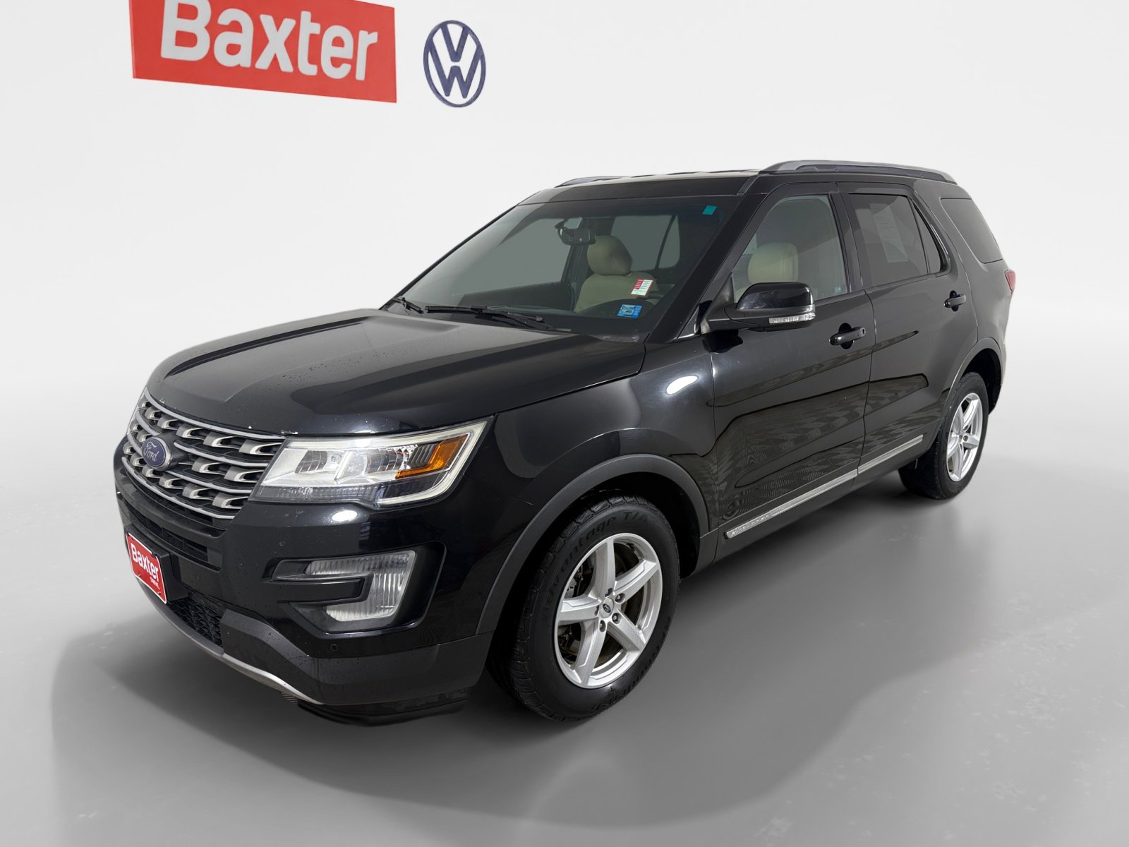 2016 Ford Explorer XLT photo 4