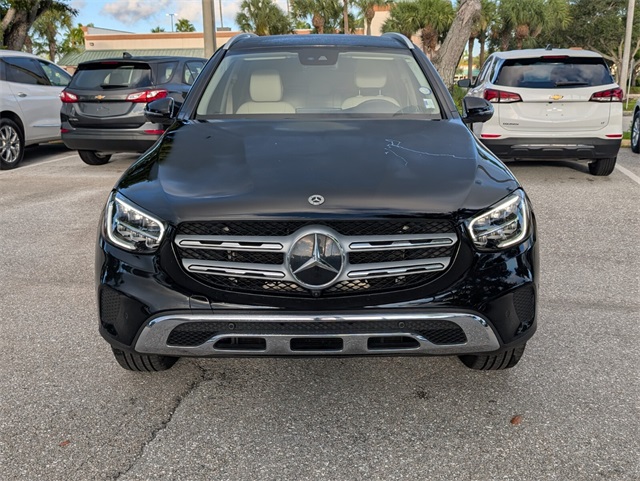 2022 Mercedes Benz GLC 300 photo 3
