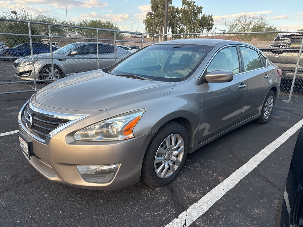 2013 Nissan Altima 2.5 S photo 2