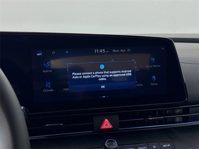 2025 Hyundai Elantra Hybrid SEL Sport photo 17