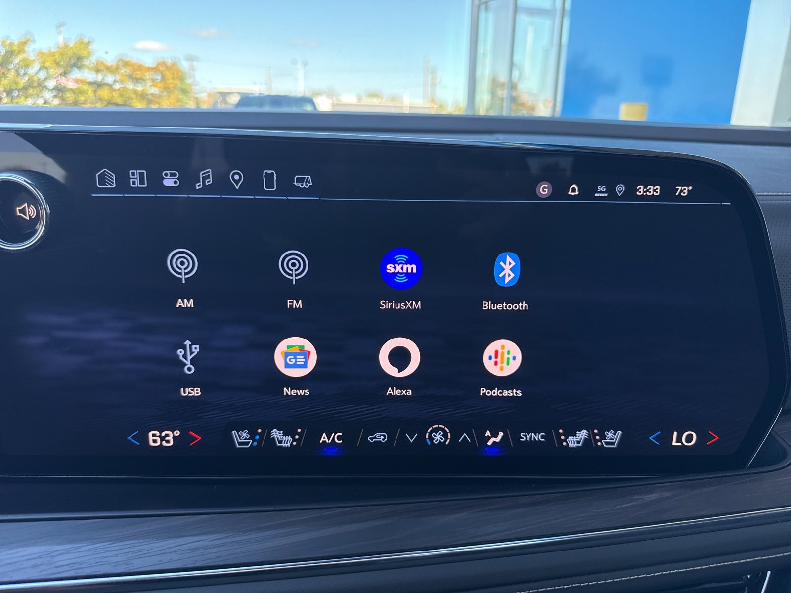 2025 Chevrolet Tahoe Premier photo 22