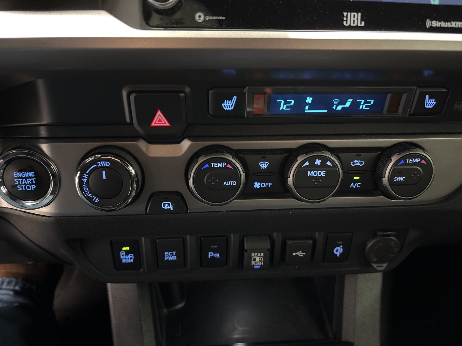 2022 Toyota Tacoma Limited photo 9