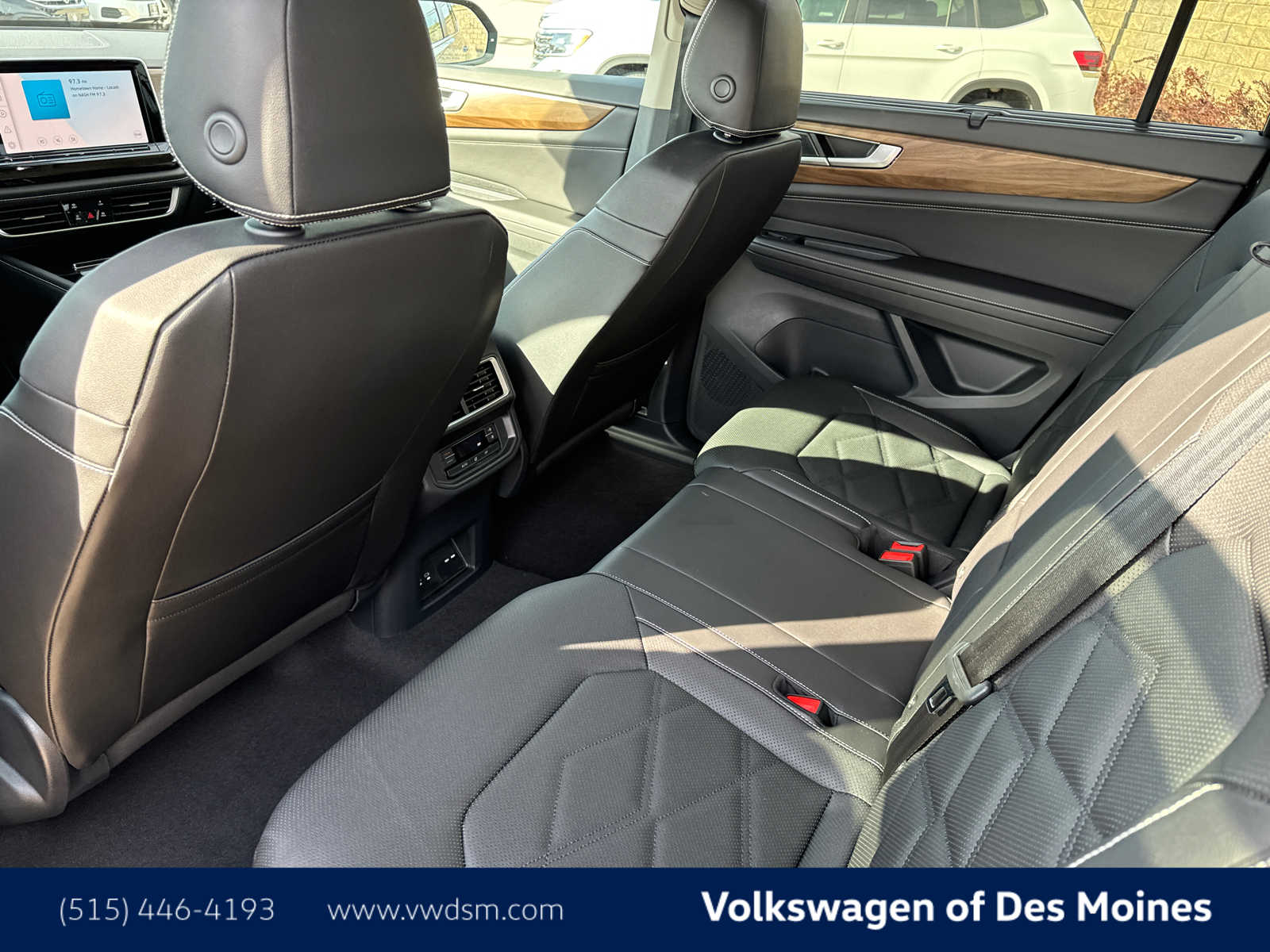 2025 Volkswagen Atlas SE Technology photo 13