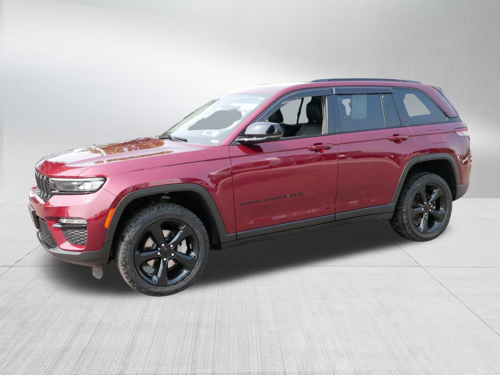 2023 Jeep Grand Cherokee Limited photo 3
