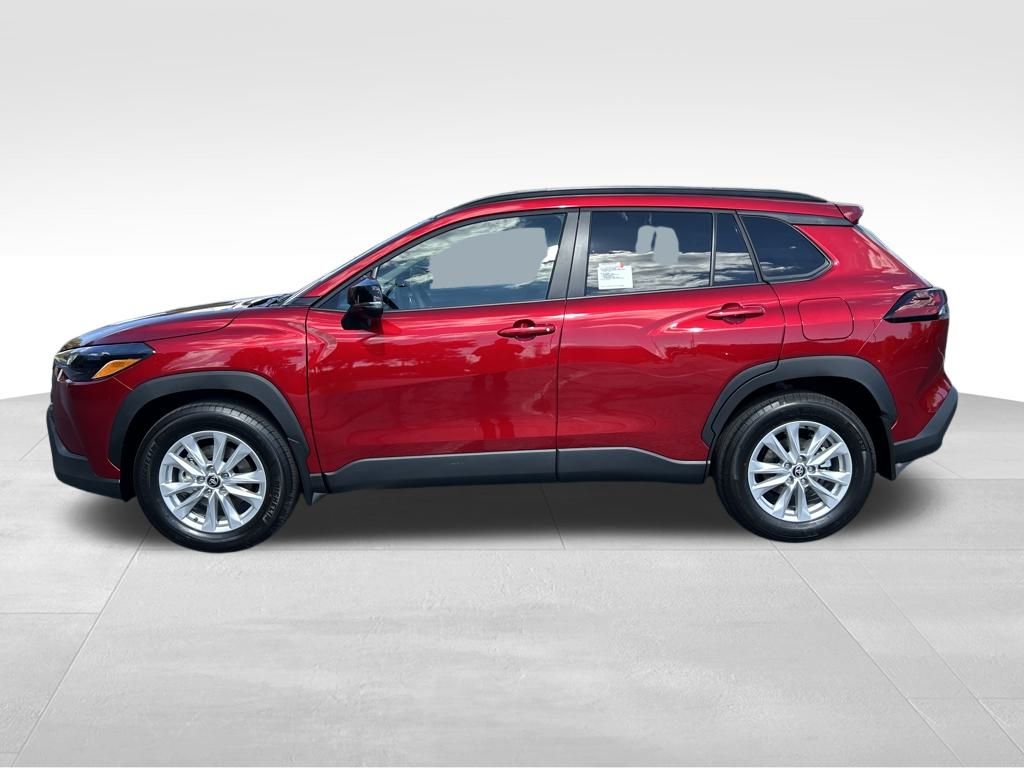 2026 Toyota Corolla Cross LE photo 2