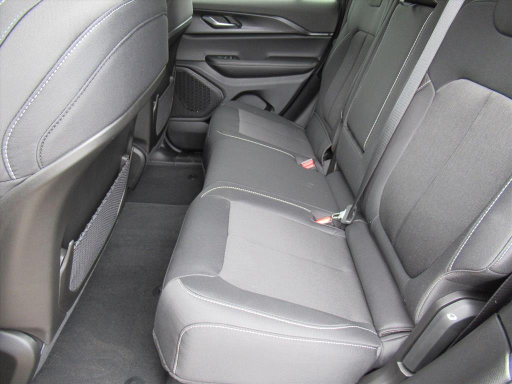 2025 Jeep Grand Cherokee Laredo X photo 24