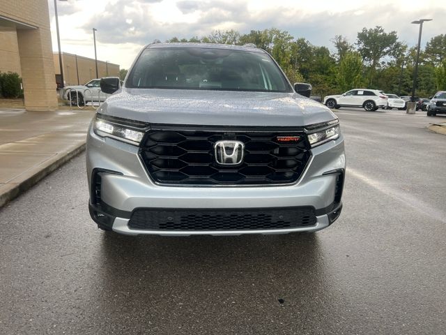2025 Honda Pilot TrailSport photo 8
