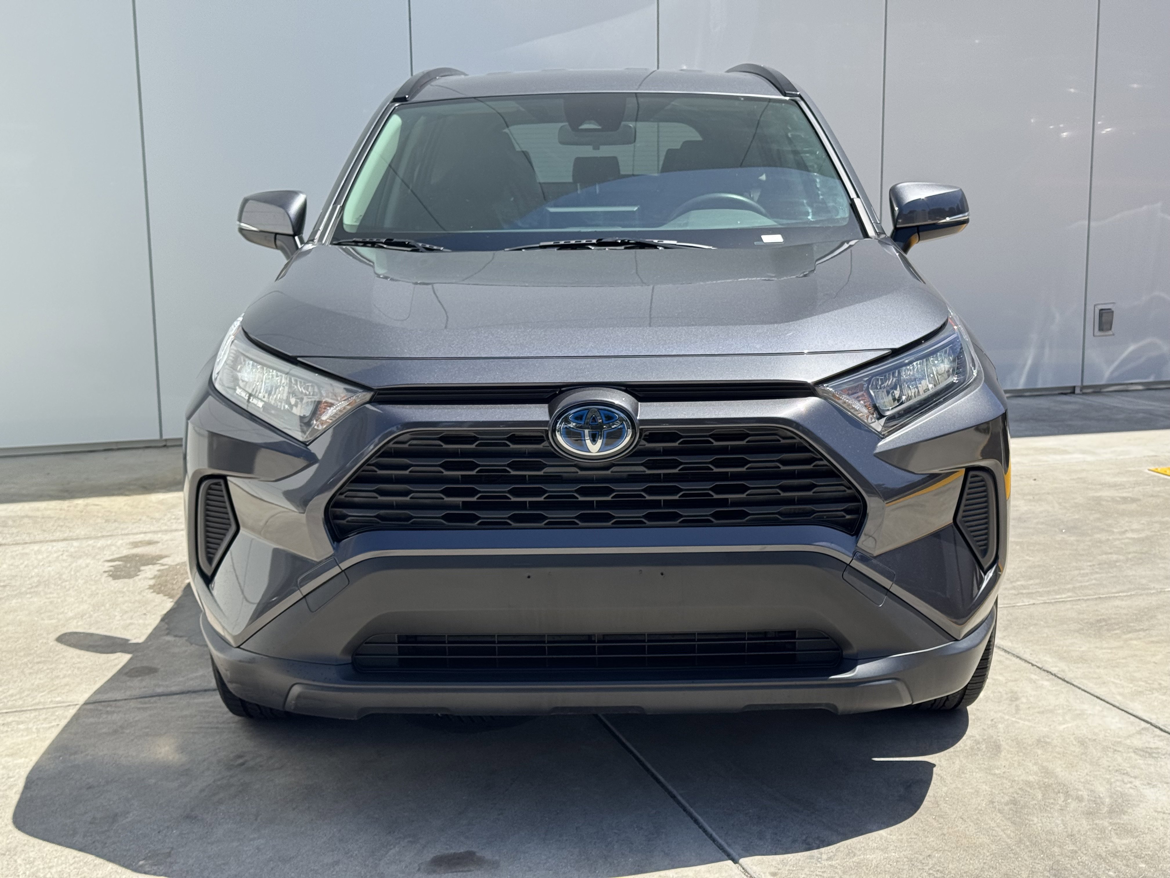 2022 Toyota RAV4 Hybrid LE photo 3