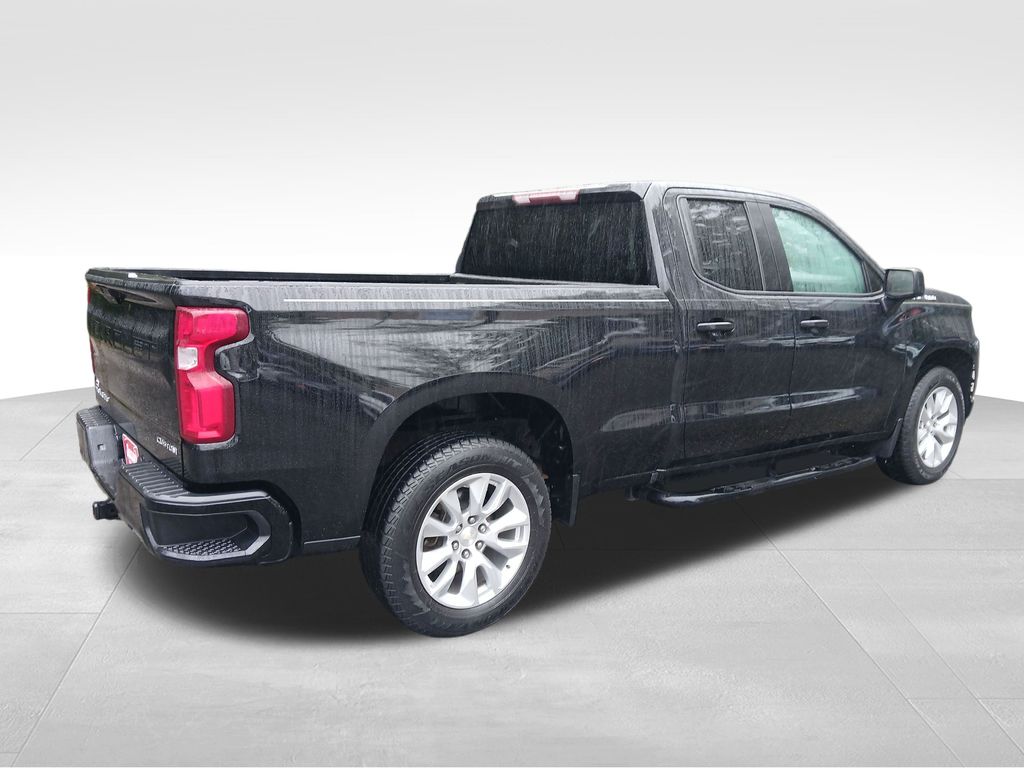 2019 Chevrolet Silverado 1500 Custom photo 4