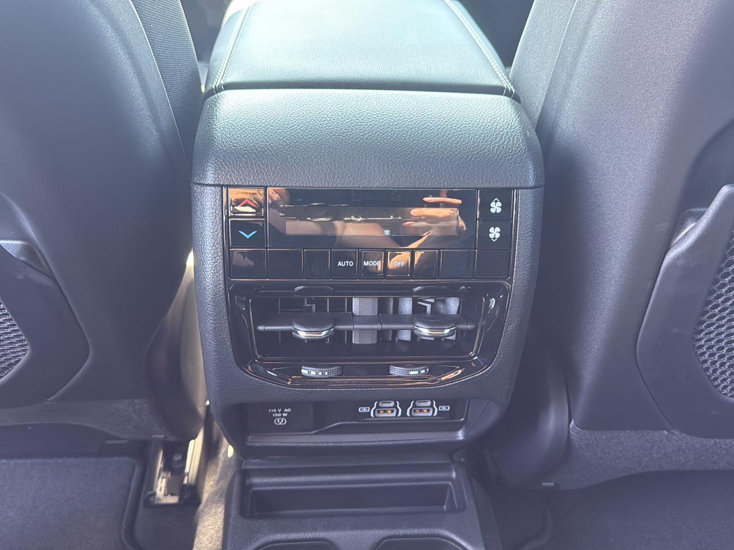 2025 Jeep Grand Cherokee Altitude X photo 23