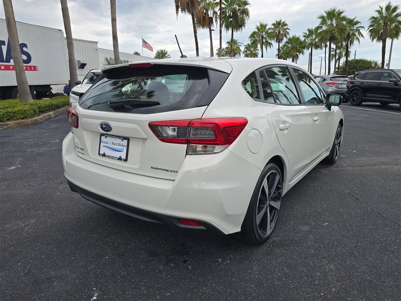 2023 Subaru Impreza Base photo 3