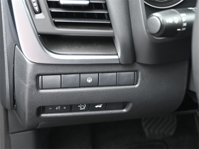 2026 Nissan Rogue SV photo 15