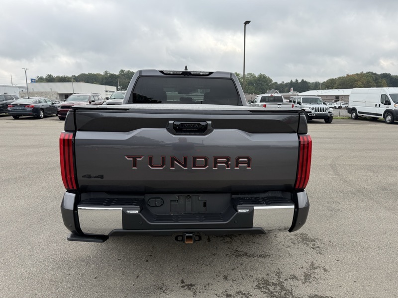 2023 Toyota Tundra SR5 CrewMax photo 6