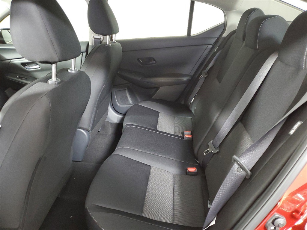 2025 Nissan Sentra SV photo 12