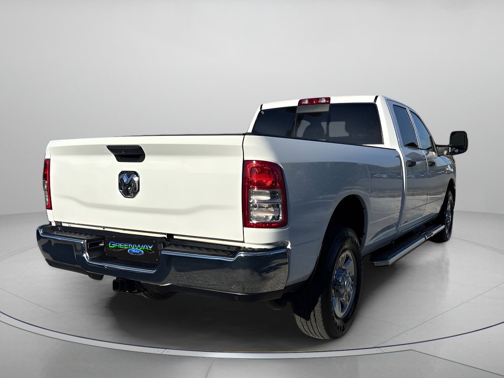 2023 Ram 2500 Tradesman photo 3
