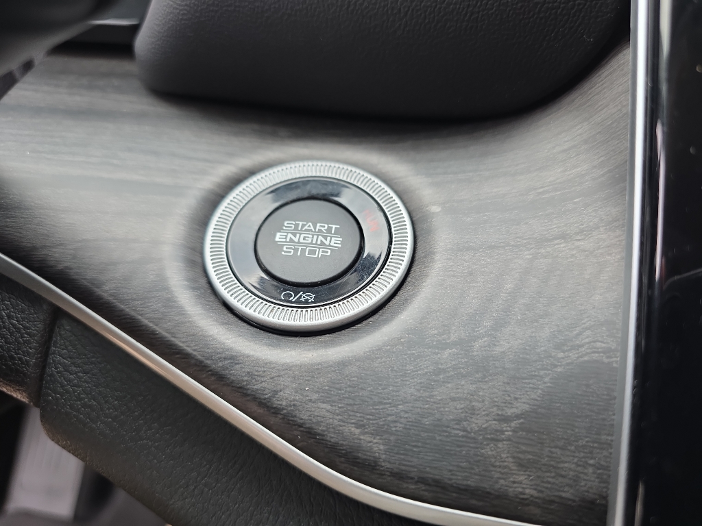 2023 Jeep Grand Cherokee Limited photo 25