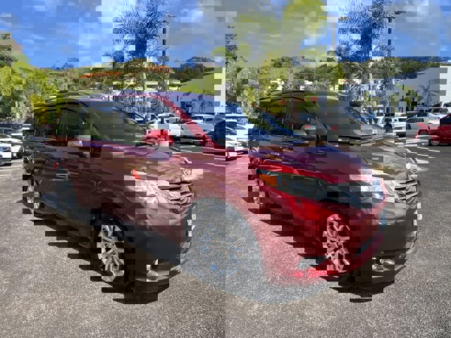 Used 2016  Toyota  image 1
