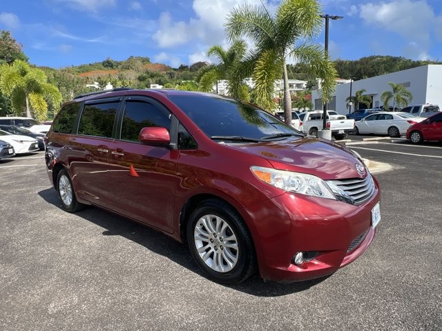 2016 Toyota Sienna 
