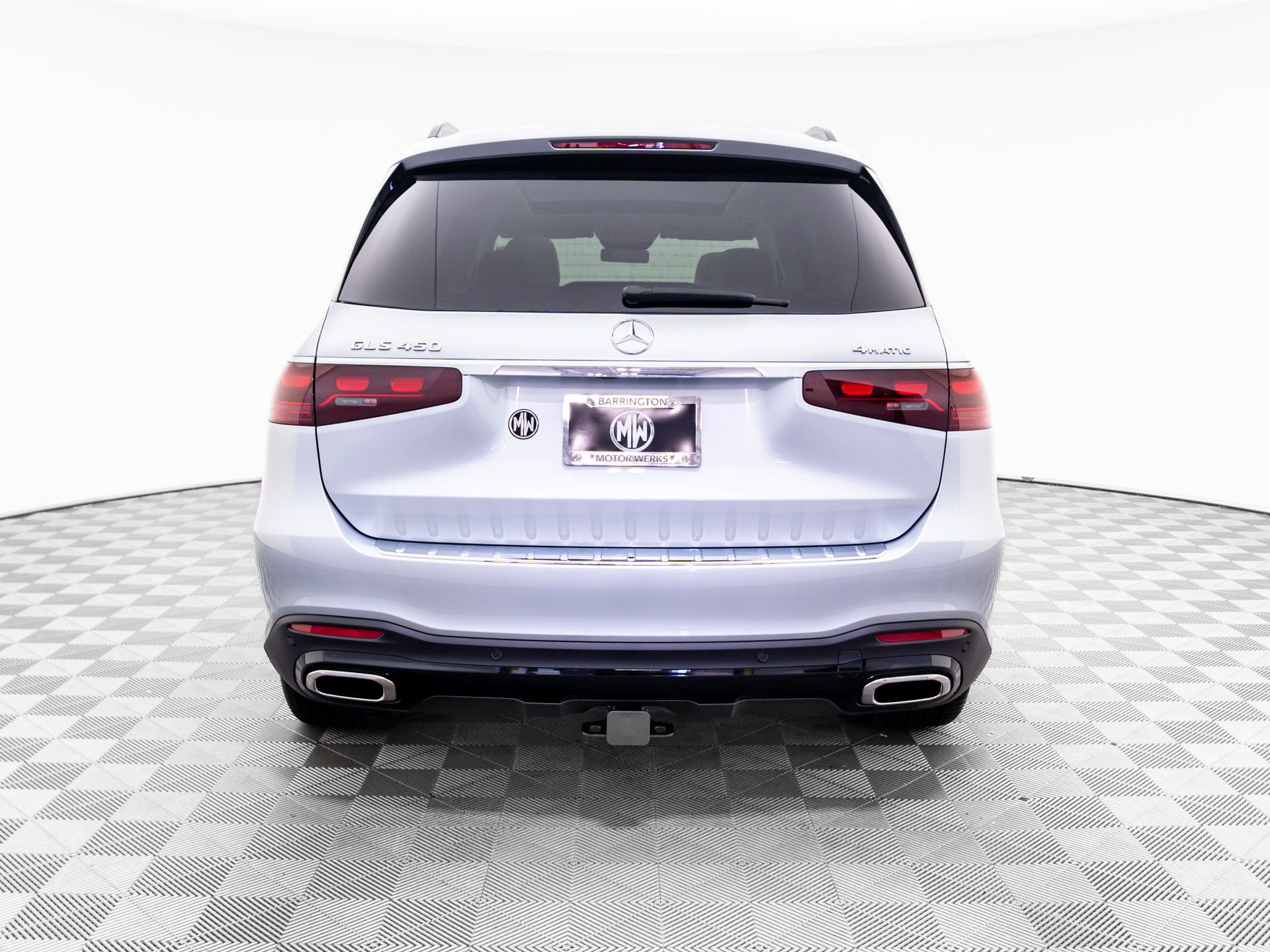 2026 Mercedes Benz GLS 450 4MATIC photo 4