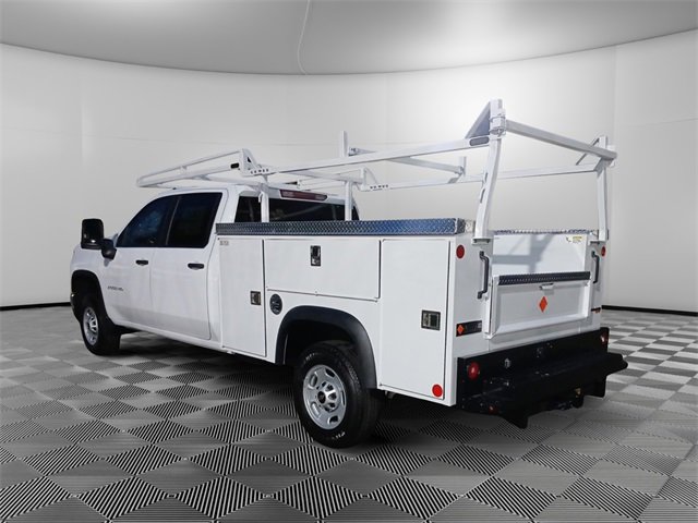2025 Chevrolet Silverado 2500HD photo 3