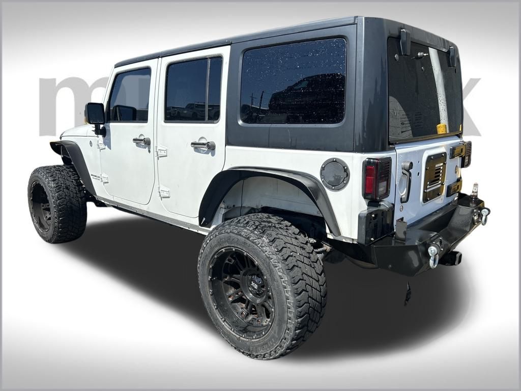 2017 Jeep Wrangler Unlimited Sport photo 3
