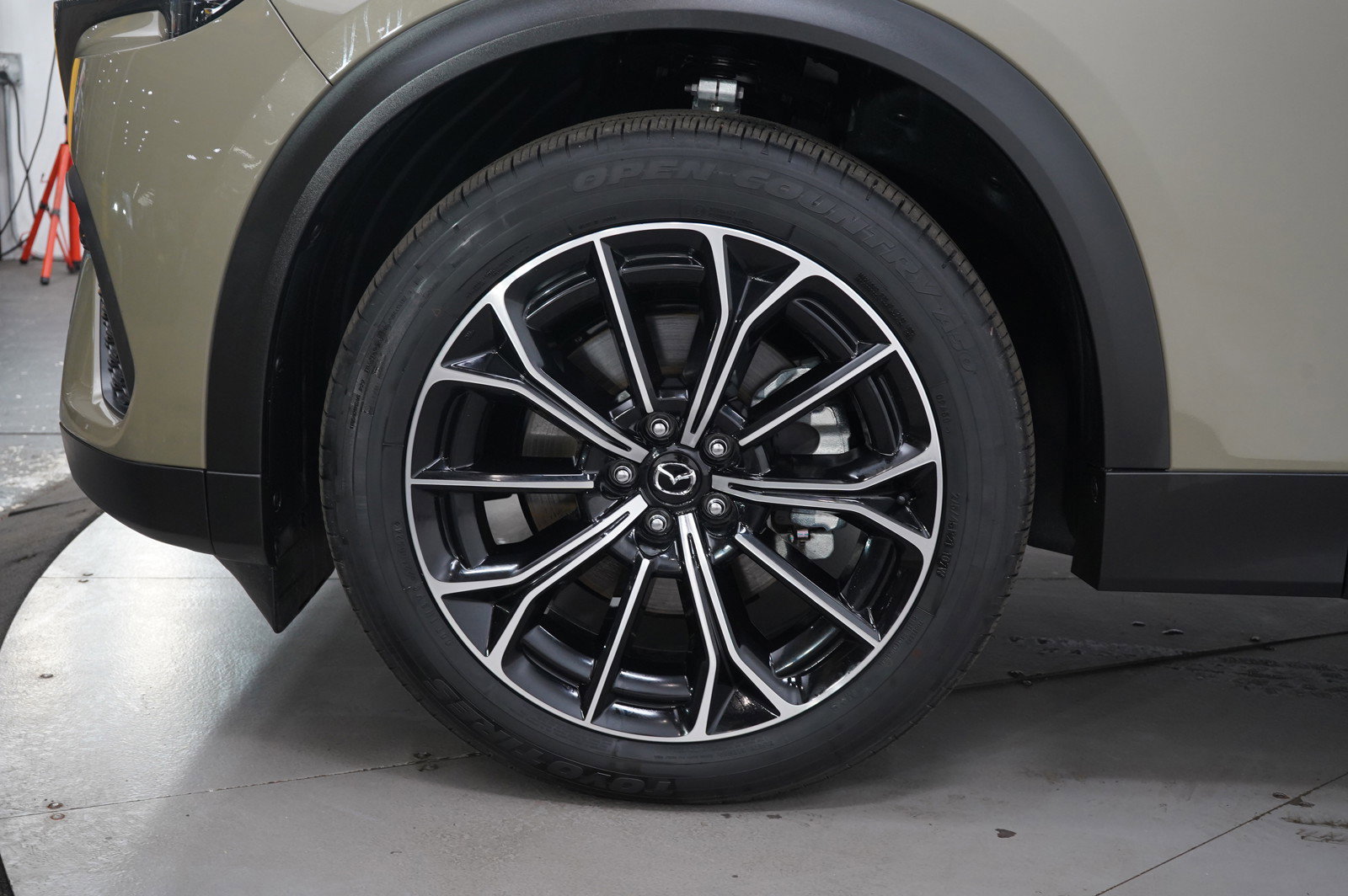 2025 Mazda CX-70 Premium photo 30