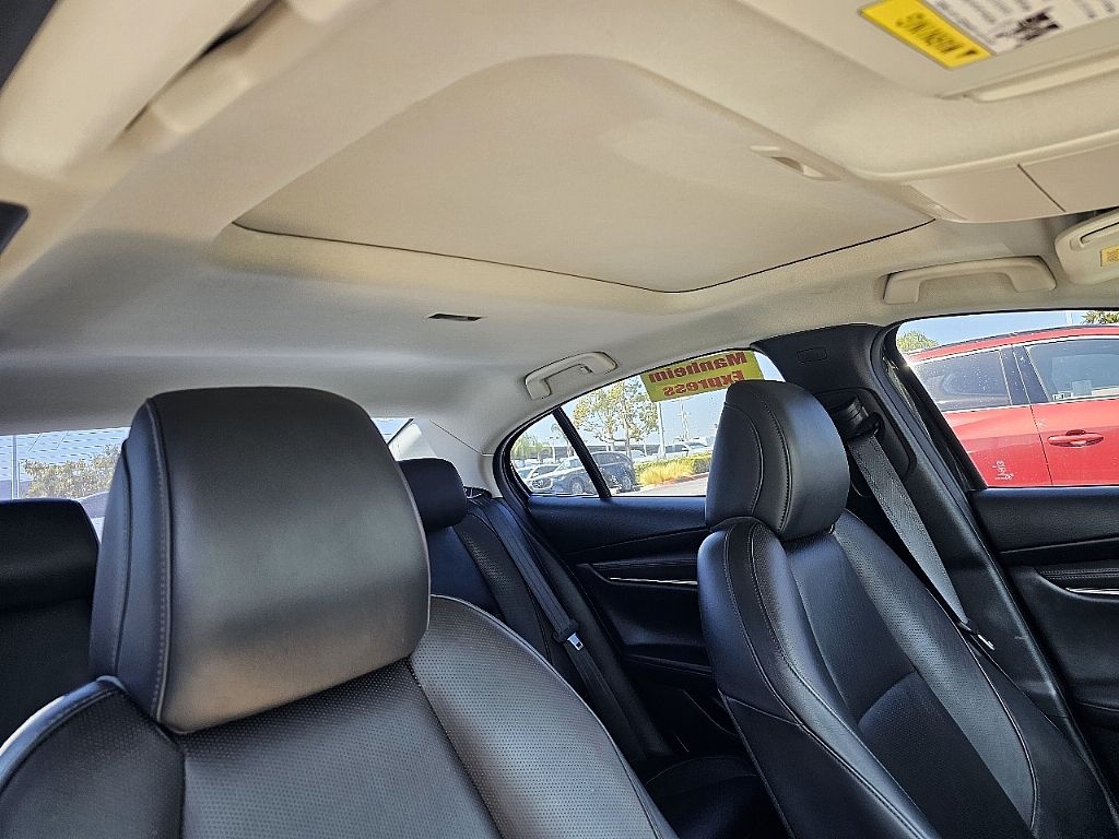 2021 Mazda Mazda3 Premium Plus photo 5
