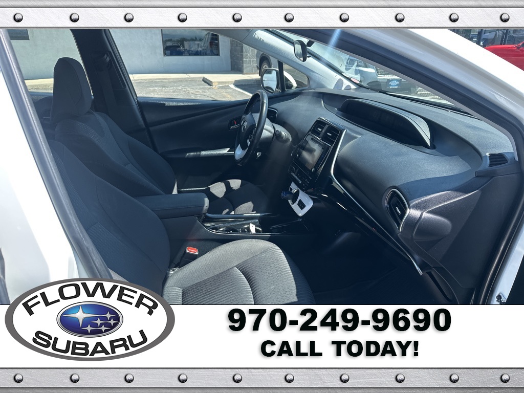 2018 Toyota Prius Prime Plus photo 8