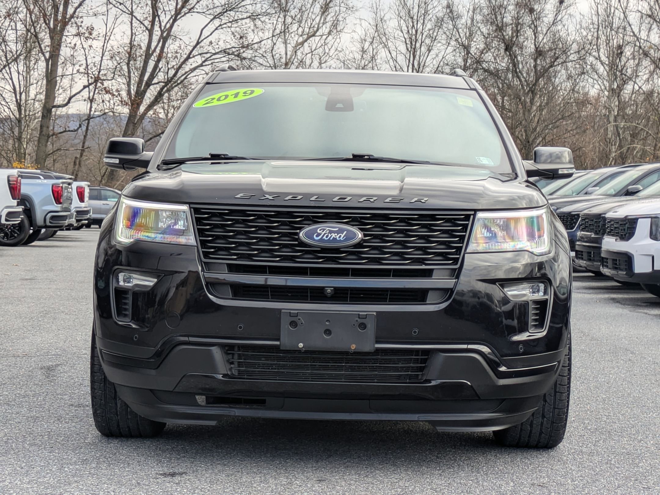 2019 Ford Explorer Sport photo 2