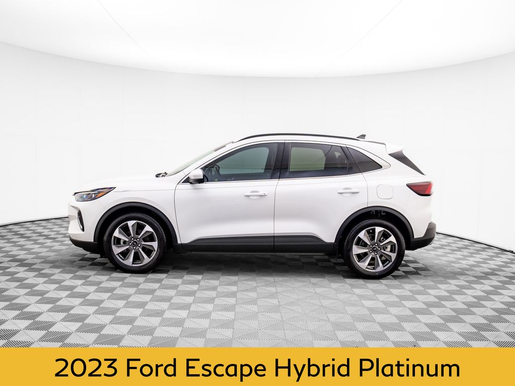 2023 Ford Escape Hybrid Platinum photo 2