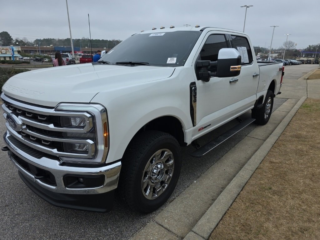 2026 Ford F-350 Super Duty King Ranch's photo