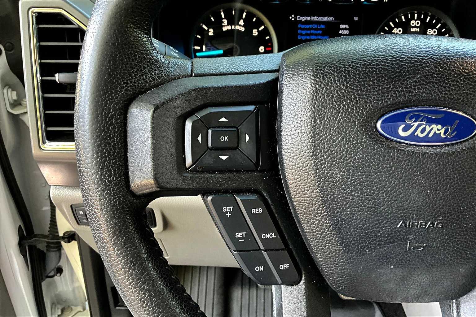 2016 Ford F-150 XLT photo 21