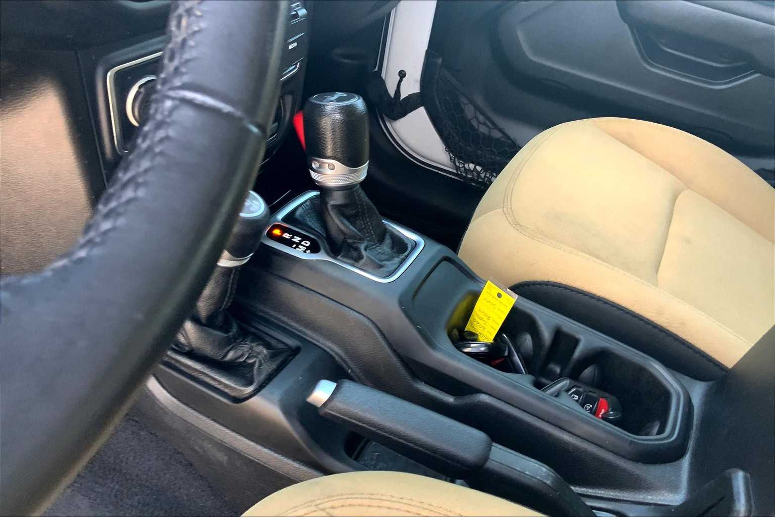 2018 Jeep Wrangler Unlimited Sport S photo 12