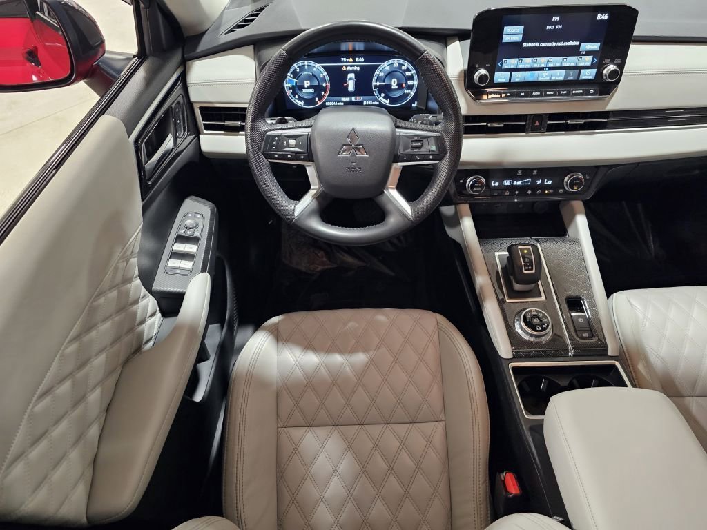 2023 Mitsubishi Outlander SEL photo 14