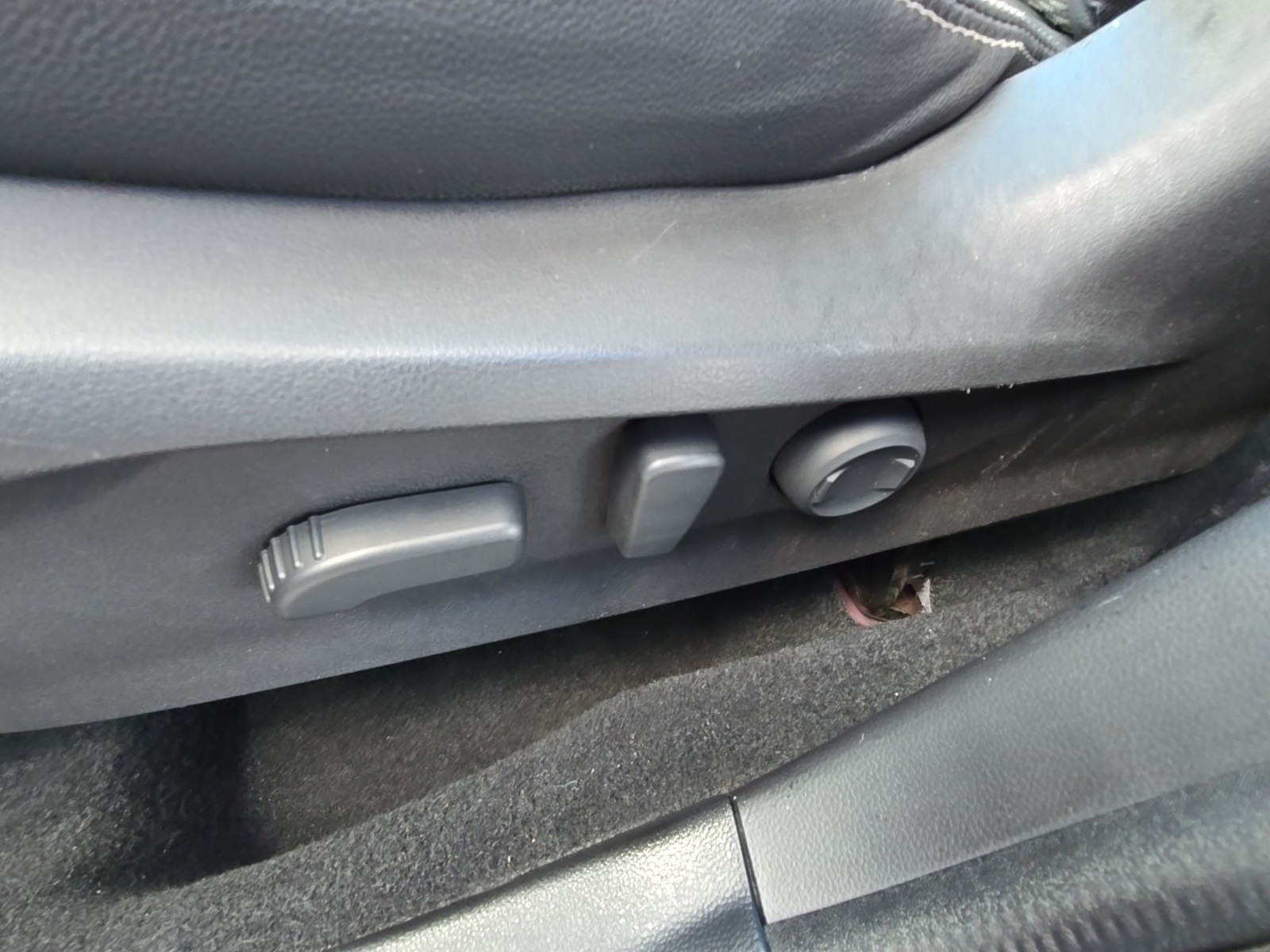 2019 Subaru Forester Premium photo 25