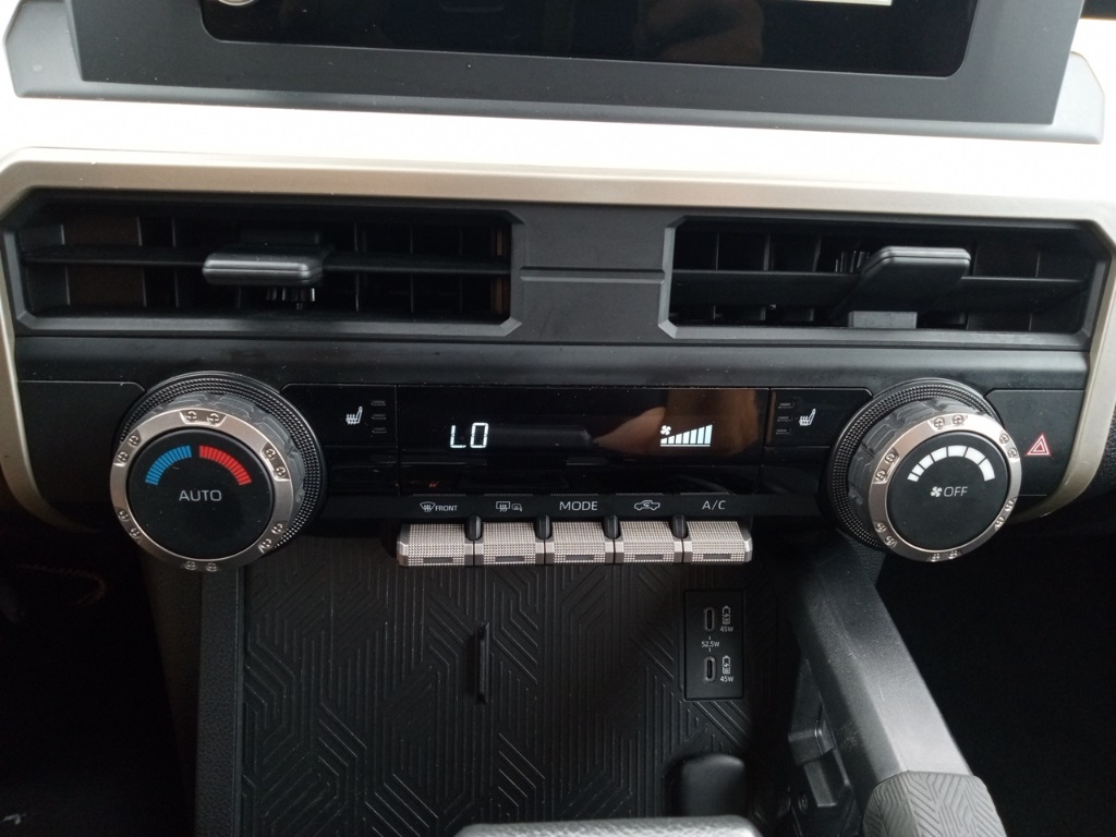 2024 Toyota Tacoma TRD Off-Road photo 36