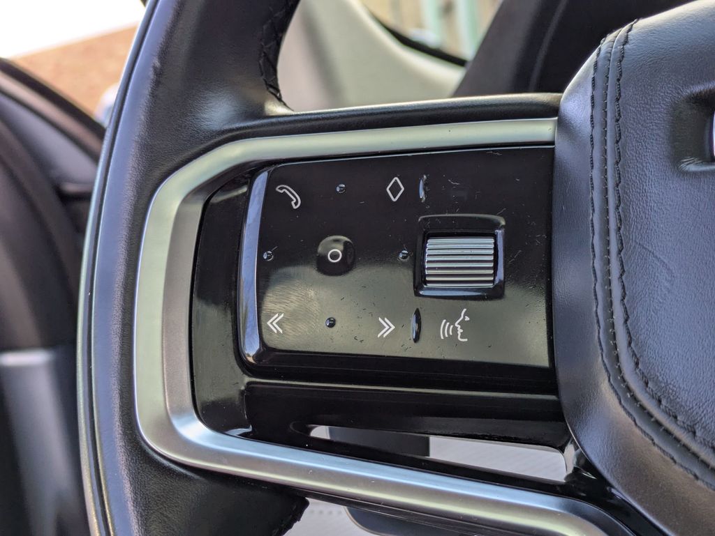2023 Land Rover Discovery Sport SE R-Dynamic photo 15