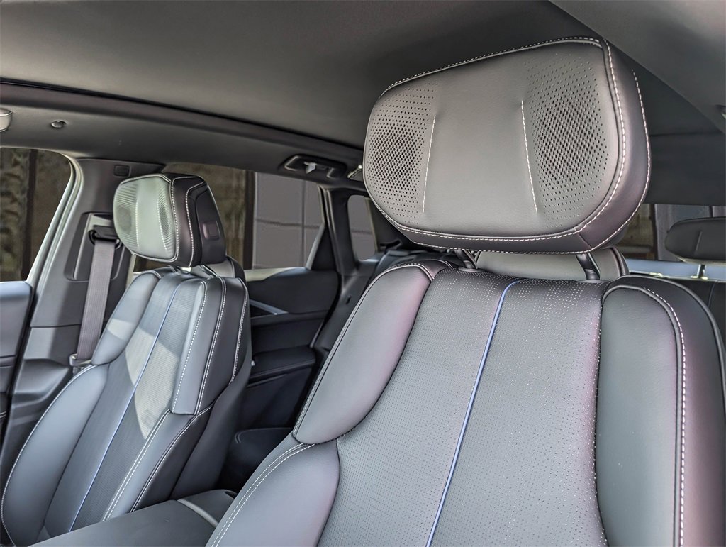 2026 Cadillac Lyriq Sport photo 10