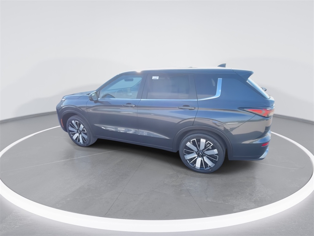 2025 Mitsubishi Outlander SE photo 6