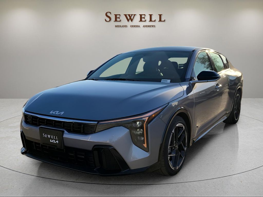2025 Kia K4 GT-Line's photo
