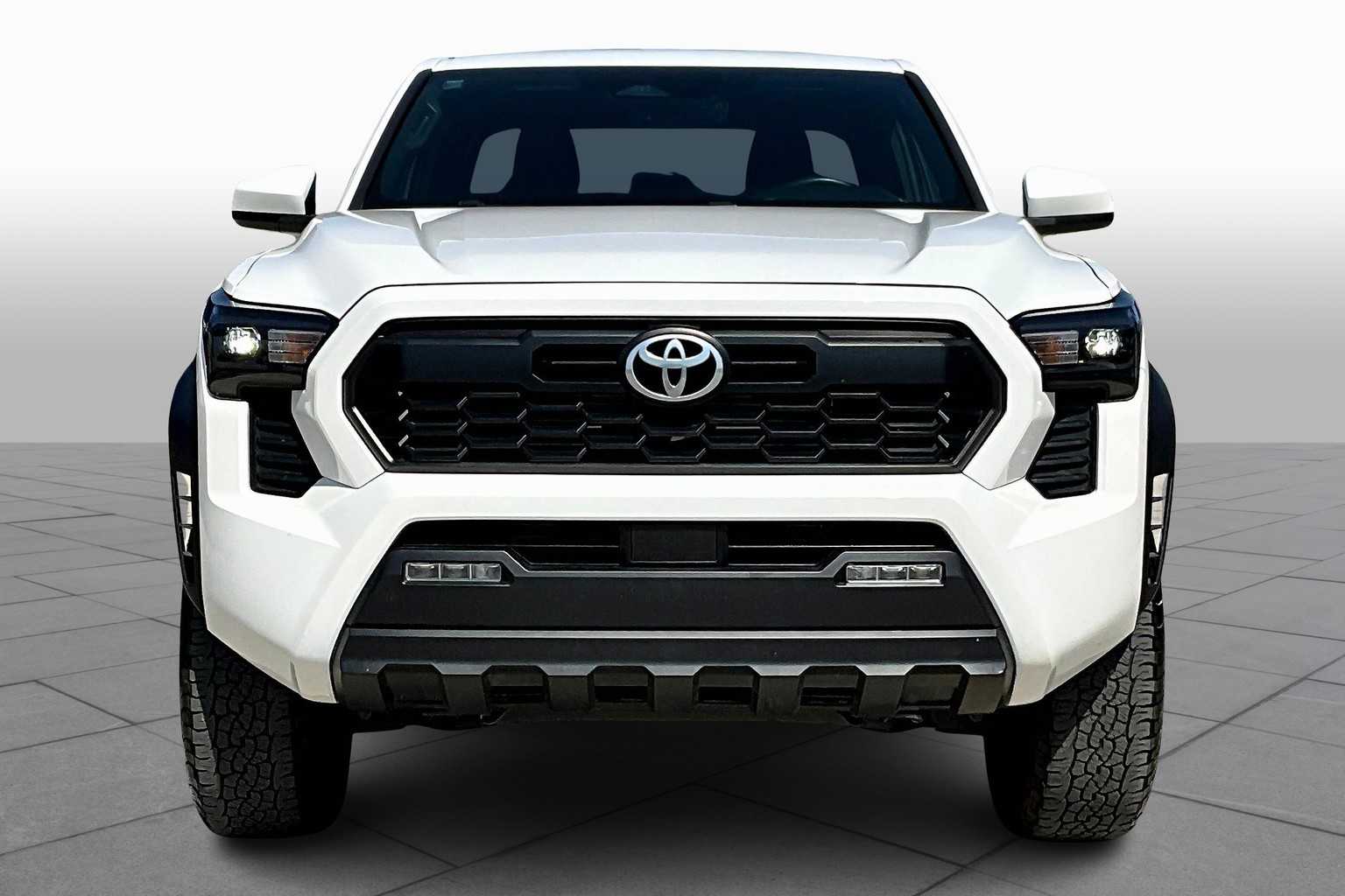 2024 Toyota Tacoma TRD photo 3