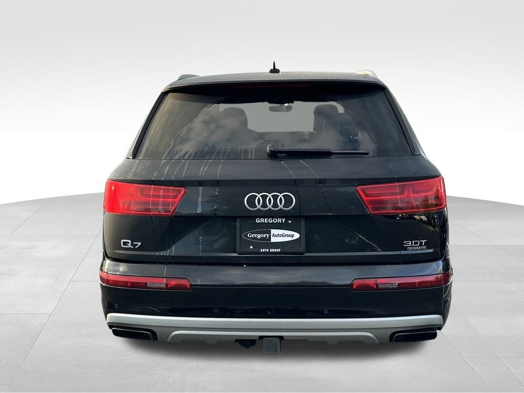 2017 Audi Q7 3.0T Premium Plus photo 4