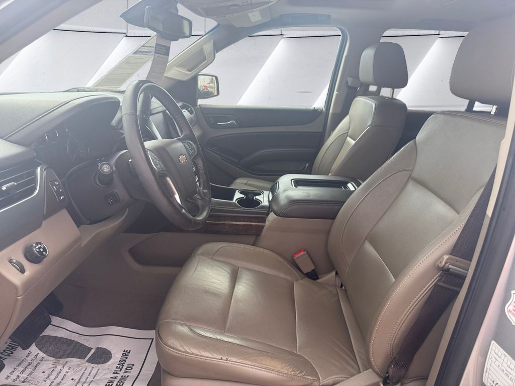 2019 Chevrolet Tahoe LT photo 7