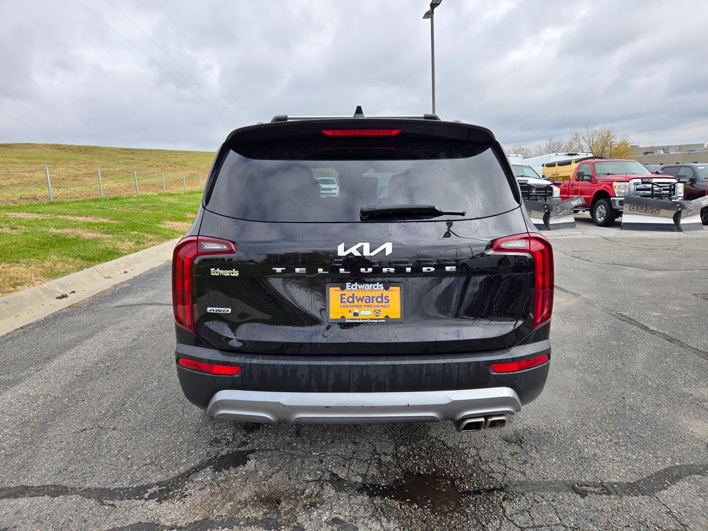 2022 Kia Telluride S photo 3