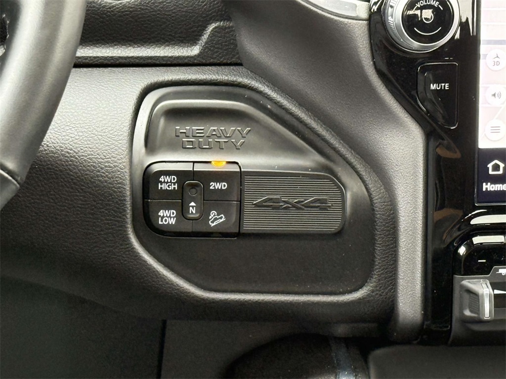 2024 Ram 2500 Laramie photo 21