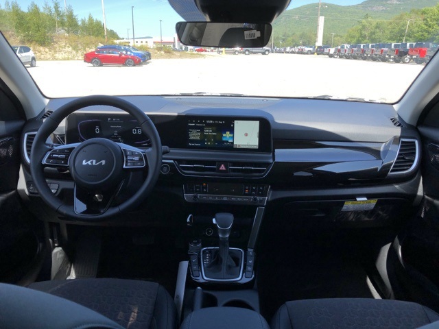 2026 Kia Seltos S photo 12