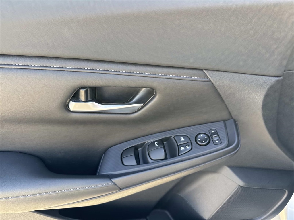 2021 Nissan Sentra SV photo 18