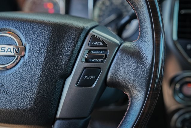 2018 Nissan Titan Platinum Reserve photo 18